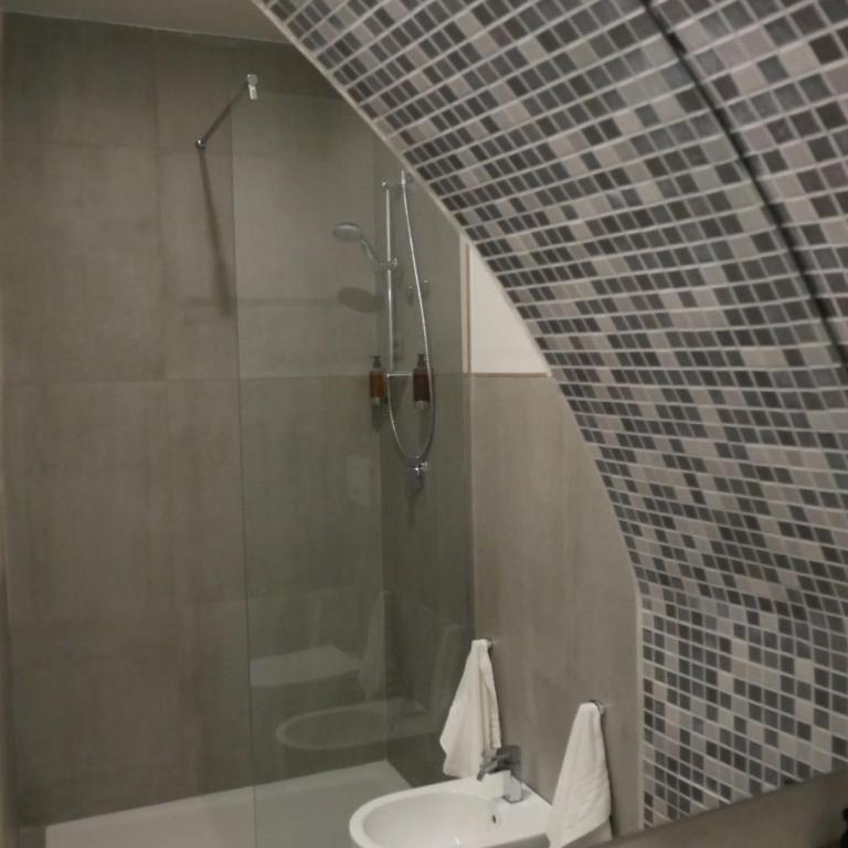 Vuciata Apartments - One-Bedroom Apartment - 3