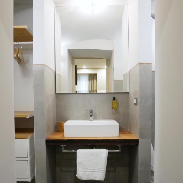 Vuciata Apartments - One-Bedroom Apartment - 6