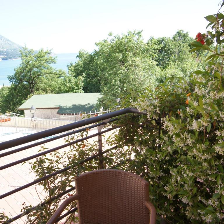 Apartments Bečići Sunset - Two-Bedroom Apartment - 7