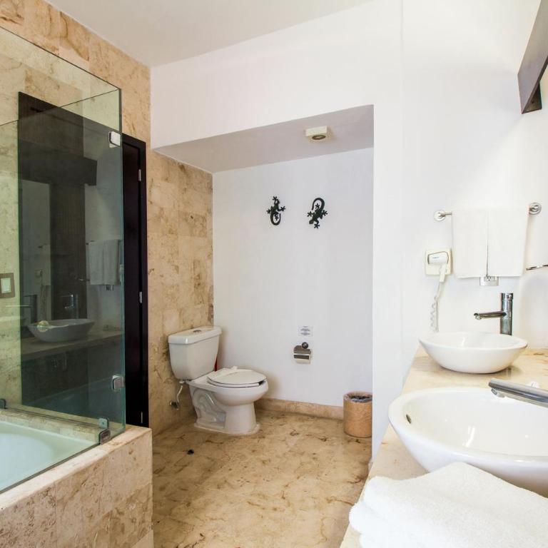 Corto Maltes 205 Ocean Front 2 bdrs Apt - Two-Bedroom Apartment - 6