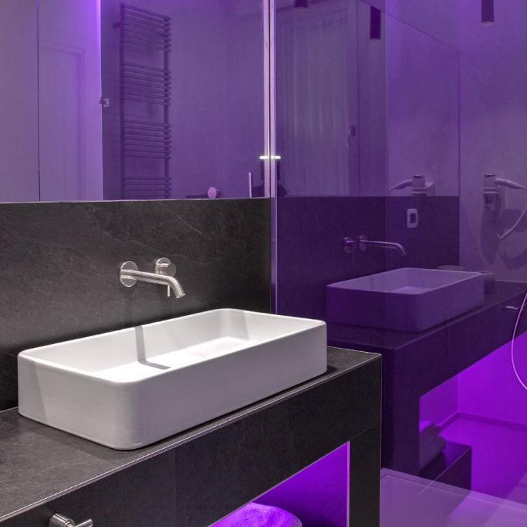 Galliera Residence B&B - Deluxe Double Room with with Private Bathroom - 7