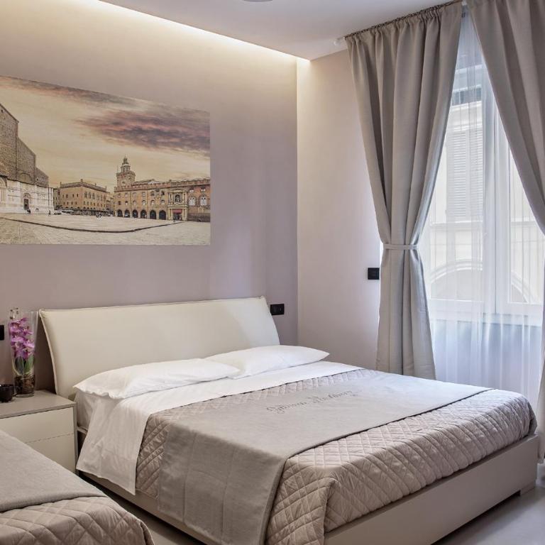 Galliera Residence B&B - Deluxe Triple Room with Private Bathroom - 7