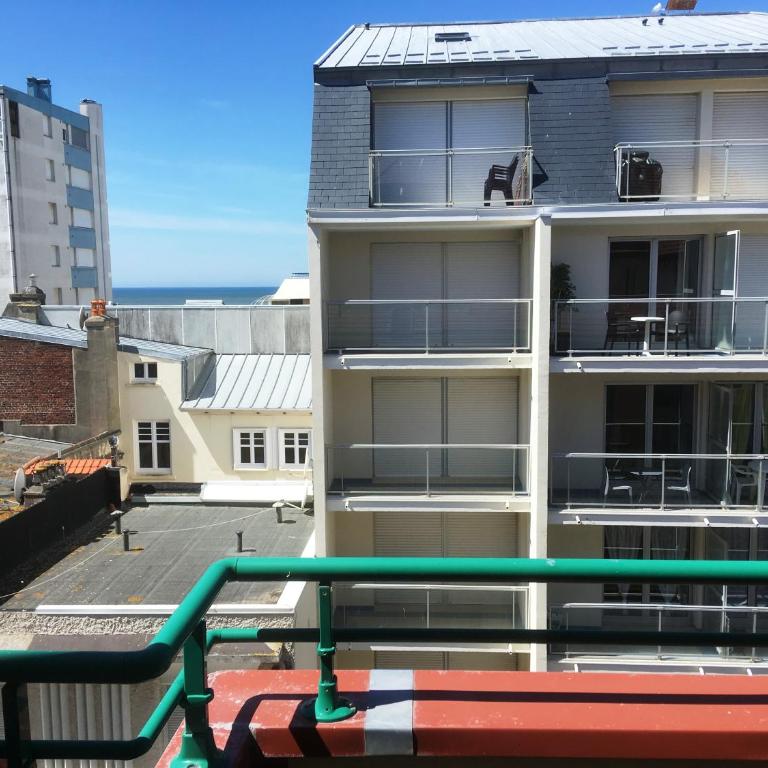 Duplex T4 idéalement situé entre la place du marché et le bord de mer - Apartment mit 3 Schlafzimmern - 16