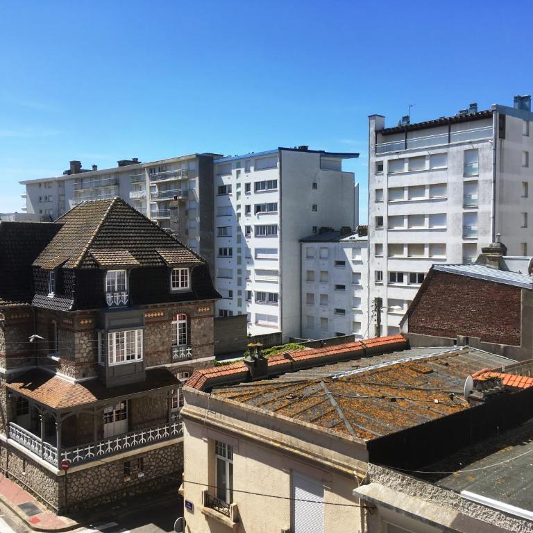 Duplex T4 idéalement situé entre la place du marché et le bord de mer - Apartment mit 3 Schlafzimmern - 24