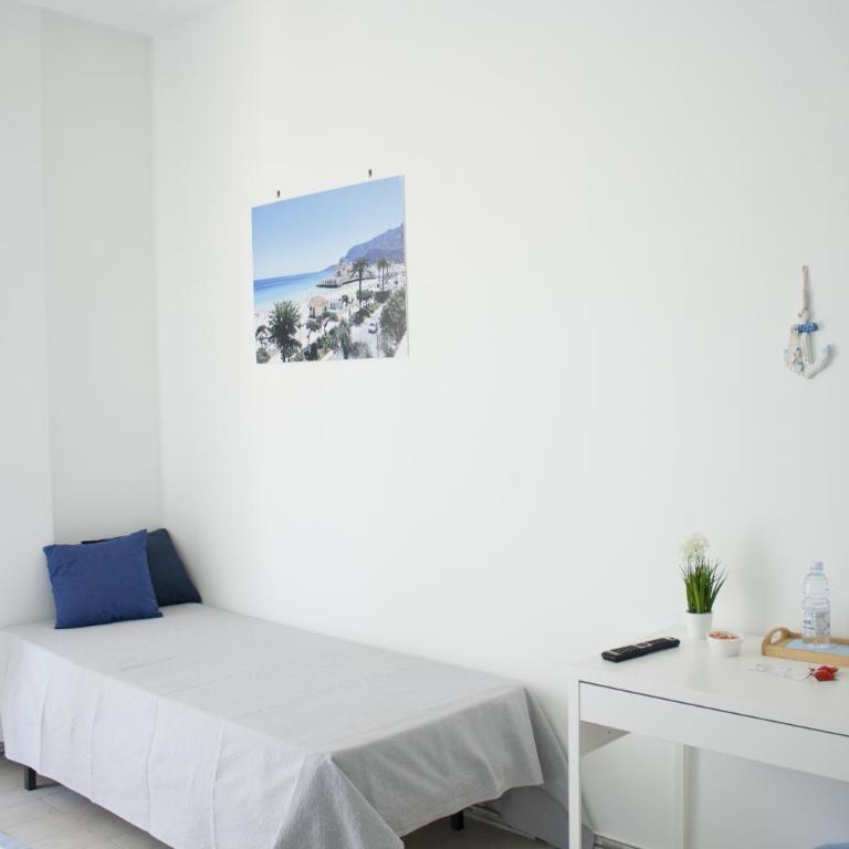 B&B d'Orleans - Triple Room with Private Bathroom and Balcony - 6