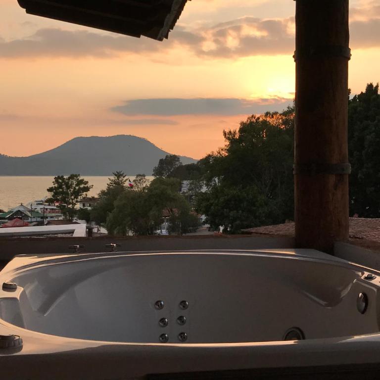 Hotel puesta del sol - Suite con bañera de hidromasaje - Cama extragrande - 1