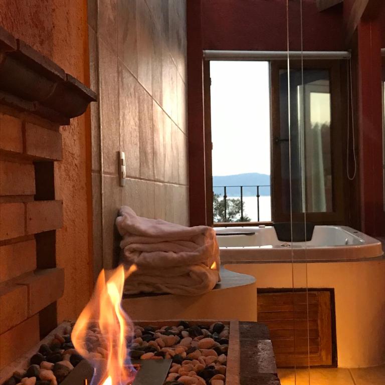 Hotel puesta del sol - Suite con bañera de hidromasaje y cama grande - 9