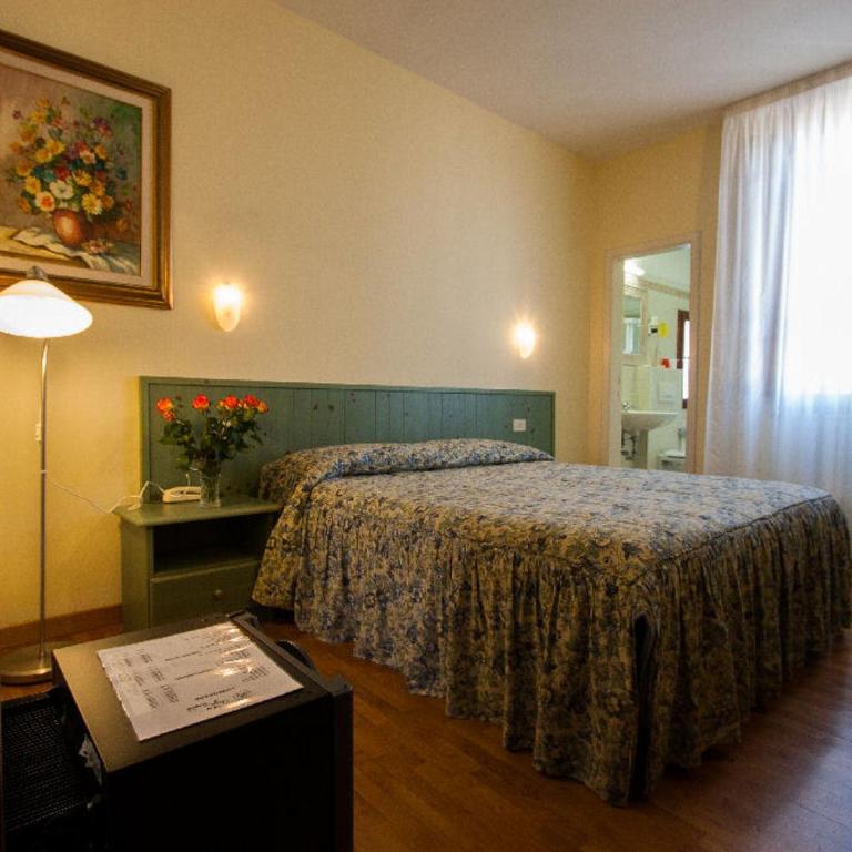 Hotel Savoia e Campana - Camera Matrimoniale/Doppia con Letti Singoli - 7