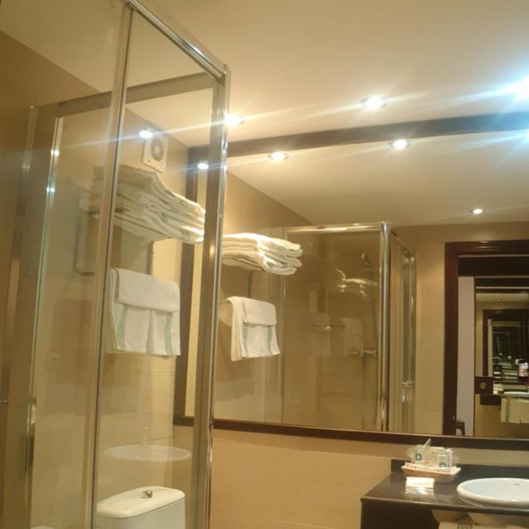 Gran Hotel Paraiso - Superior Double Room with 3 Beds - 3