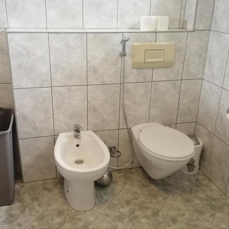 River Bank Apartments & Castle view - Three-Bedroom Apartment - 34
