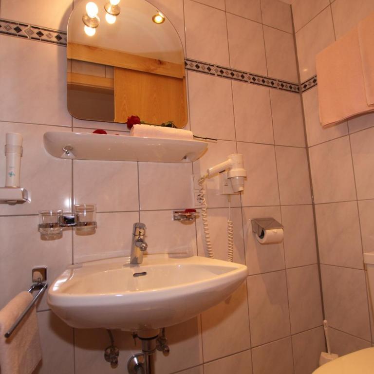 Waldhof - Doppelzimmer - 6
