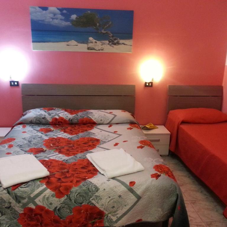 Roxena house - Camera Tripla con Bagno Privato - 1