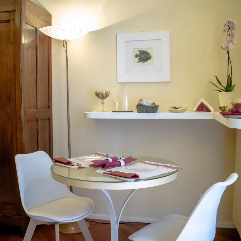 Turenum Apartment B&B - Camera Matrimoniale Deluxe con Balcone - 5
