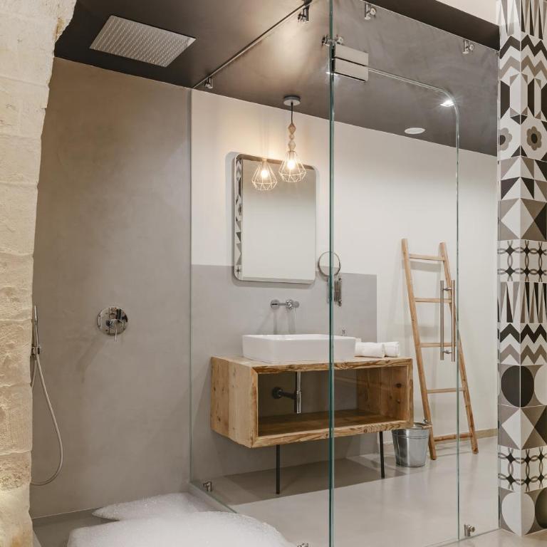 Hydria Rooms - Suite - 8