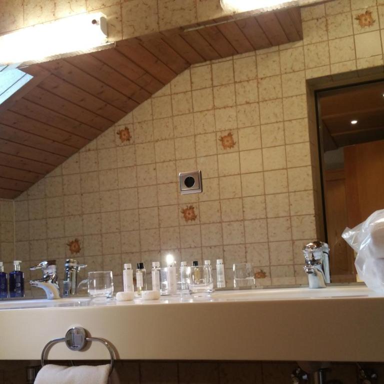 Hotel Vergeiner - Junior Suite im alpinen Stil - 3