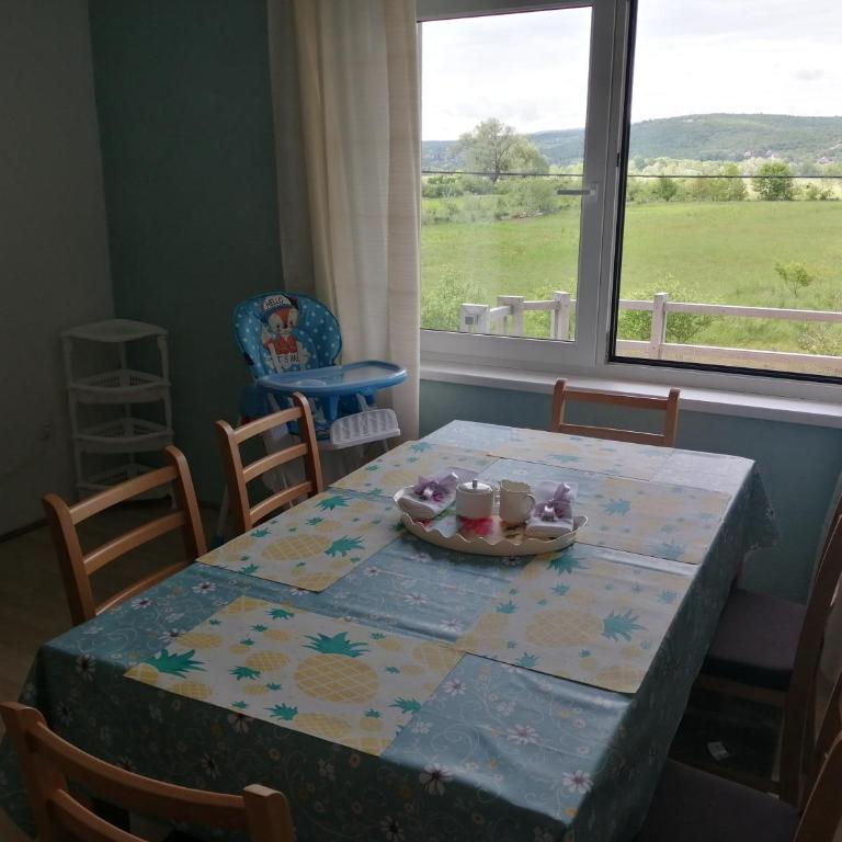 River Bank Apartments & Castle view - Three-Bedroom Apartment - 22