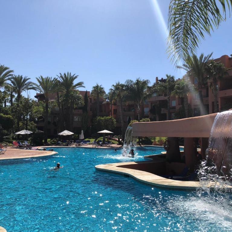 Golden Mile Oasis with Pool & Gym - Apartamento de 2 dormitorios - 1