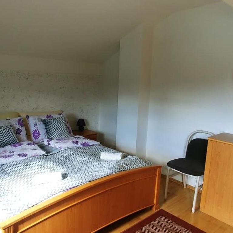 Guesthouse Una 1 Bihac - Three-Bedroom Apartment - 14