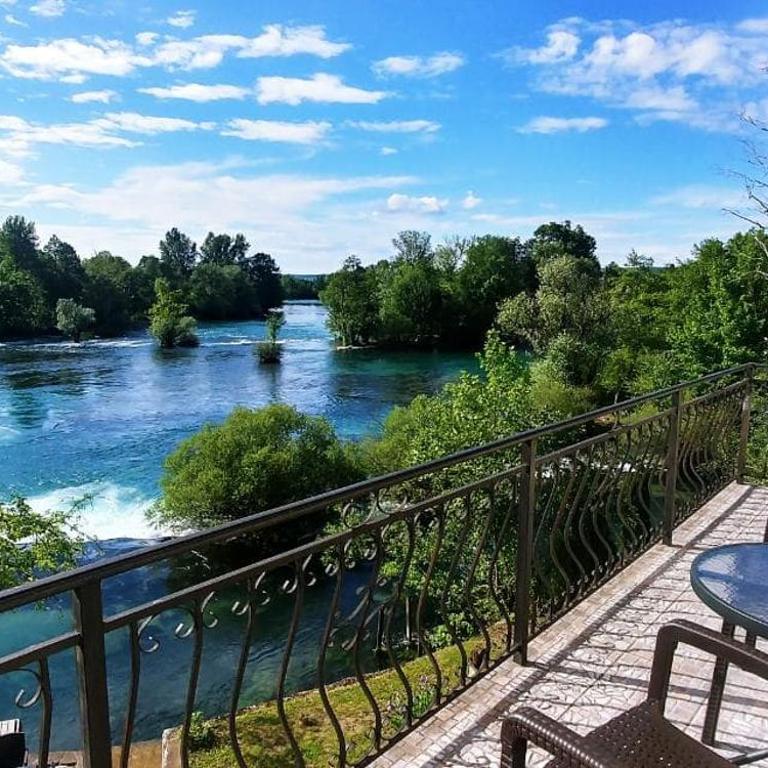 Guesthouse Una 1 Bihac - Three-Bedroom Apartment - 6