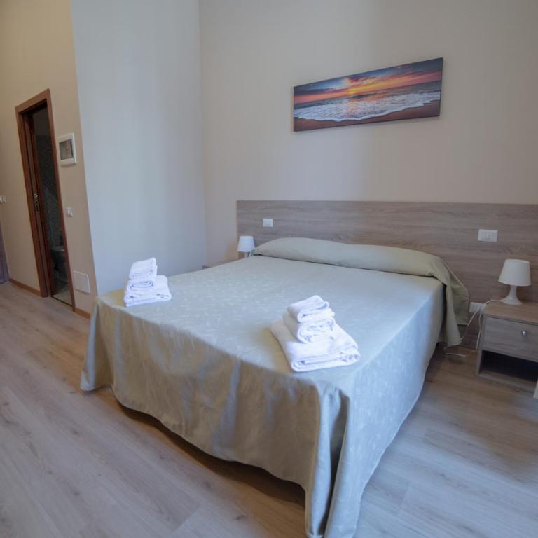Hotel Moderno - Camera Doppia con Letti Singoli - 5