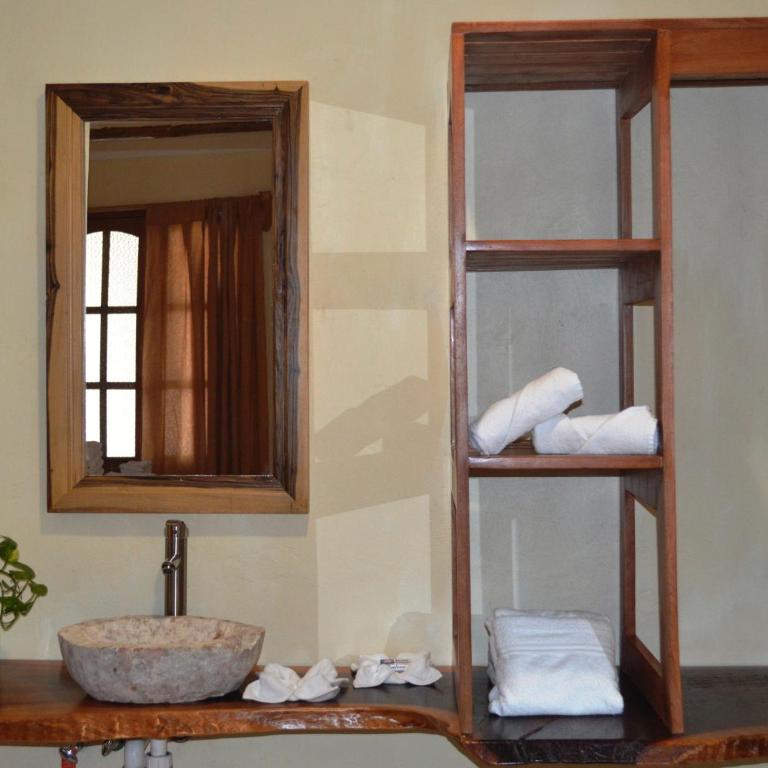 Hotel Casa San Juan - Habitación Doble con baño privado - 2 camas - 12