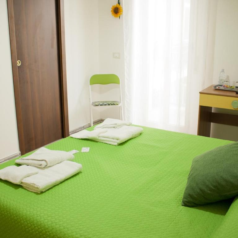 B&B d'Orleans - Double or Twin Room with Balcony - 5
