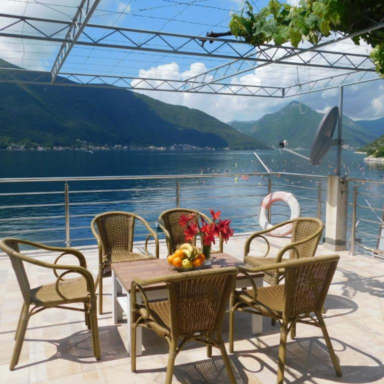 Apartman Posejdon - Two-Bedroom Apartment - 1