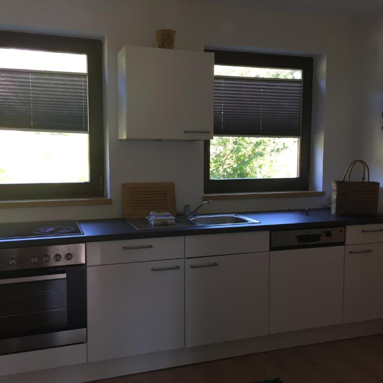 Schönes Wohnen am Sonnenhang - Ferienhaus - 4