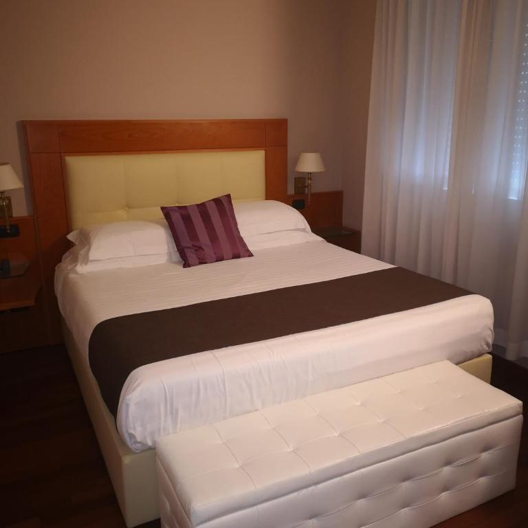 Hotel Clarin 14 by Dori - Camera Quadrupla Standard - 2