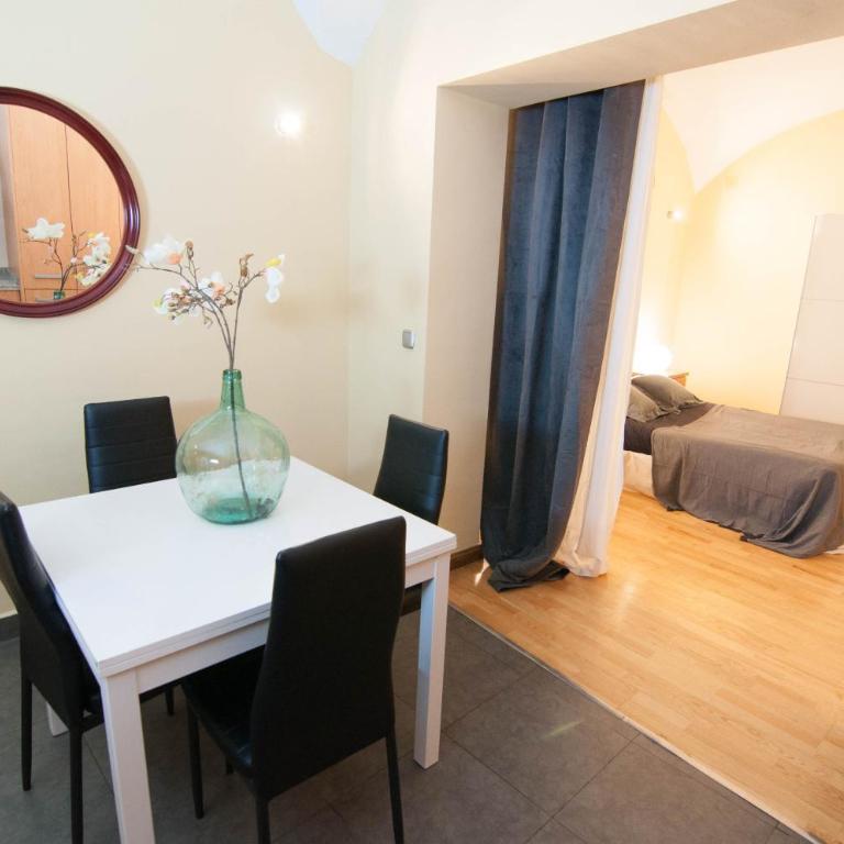 Apartamentos de la Parte Antigua de Cáceres - Deluxe Apartment - Calle Camberos 4 - 5