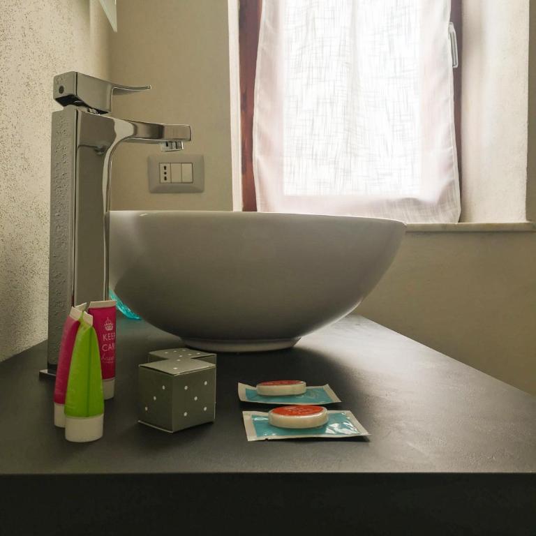 Dimora Conte - Camera Matrimoniale con Bagno Privato - 9