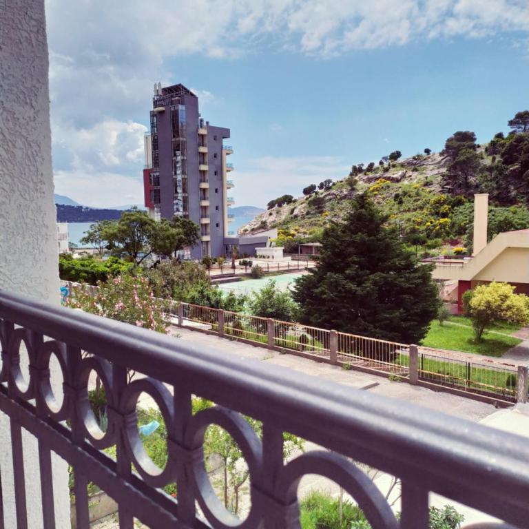 Stan u centru Sutomora - Apartman sa 1 Spavaćom Sobom - 2