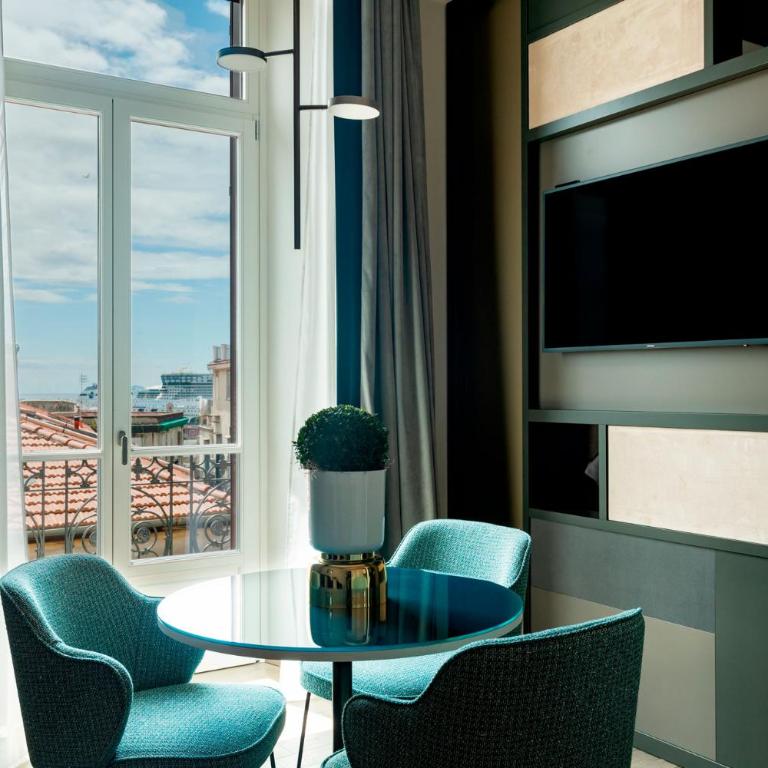 Amadomus Luxury Suites - Suite Deluxe - 5