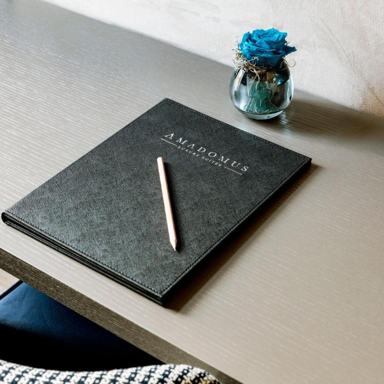 Amadomus Luxury Suites - Suite Deluxe - 3