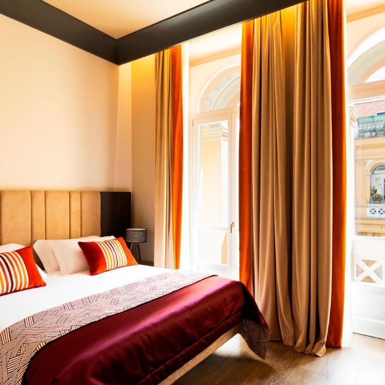 Amadomus Luxury Suites - Camera Matrimoniale Deluxe - 8
