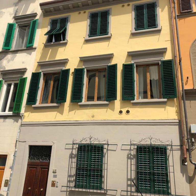 Florence Apartments Home Feeling - Vincent Two-Bedroom Apartment - 4