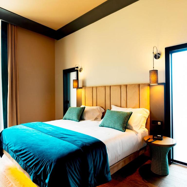 Amadomus Luxury Suites - Suite - 9