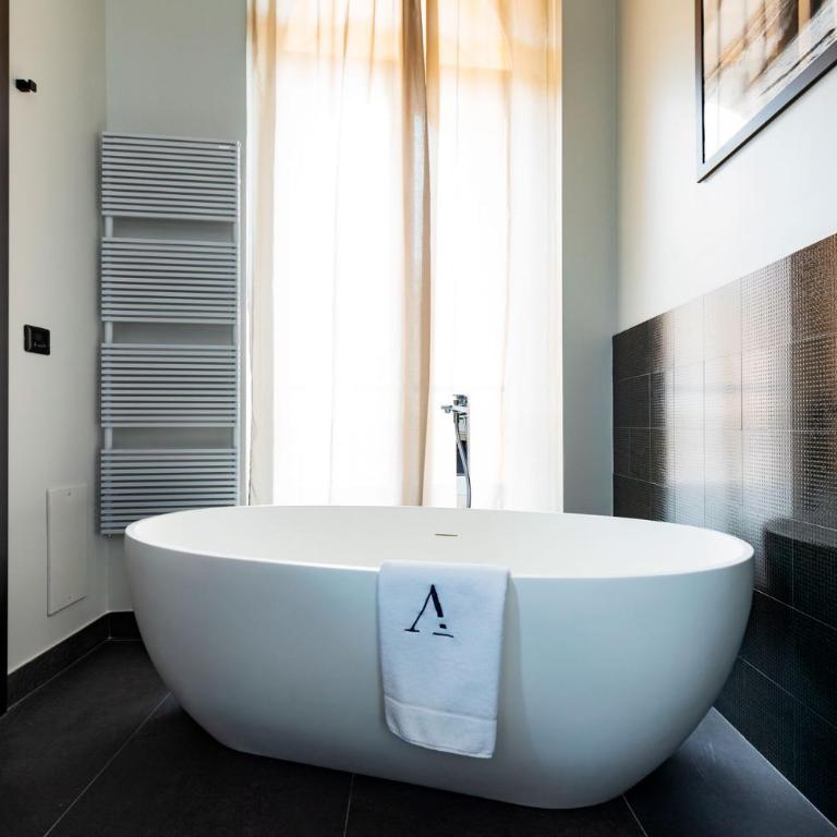 Amadomus Luxury Suites - Suite - 5