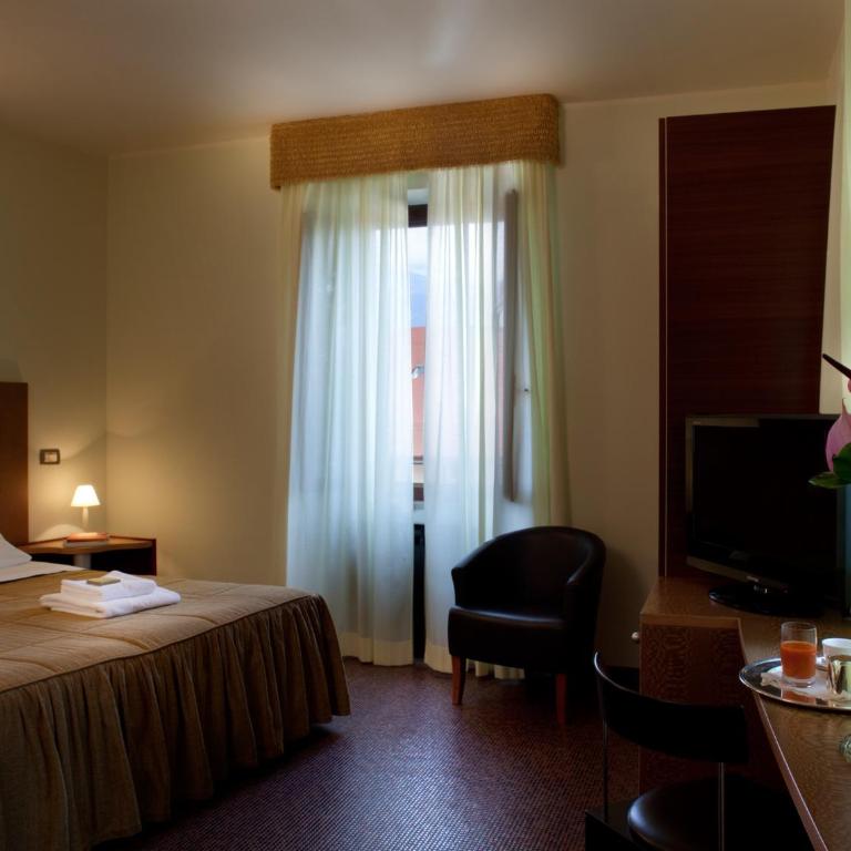Hotel Villa Giulia - Standard Double or Twin Room - Dependance - 6