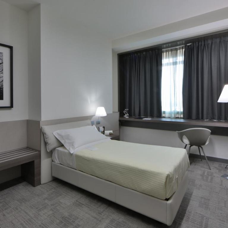 UNA Hotels San Vitale Bologna - Camera Singola Classic - 3