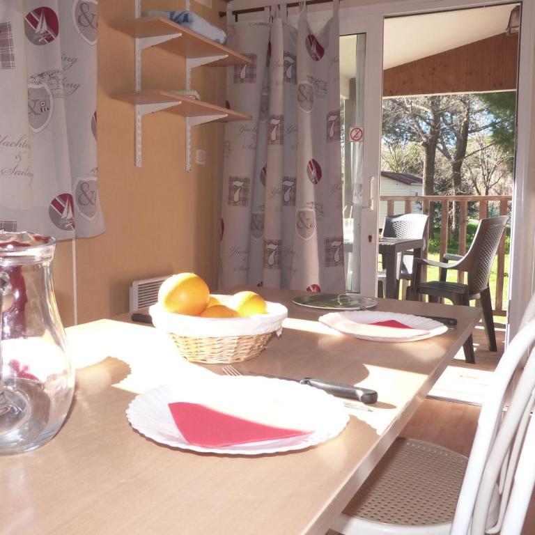 Camping La Bergerie Plage - Mobile Home - 8