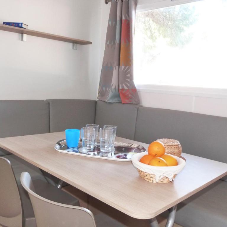 Camping La Bergerie Plage - Mobile Home - 1