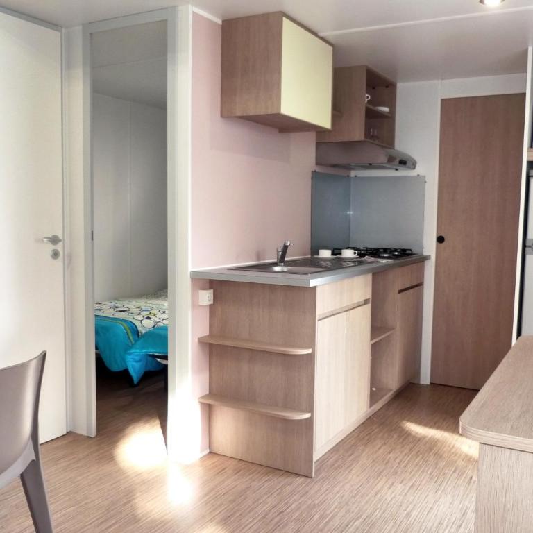 Camping La Bergerie Plage - Mobile Home - 3