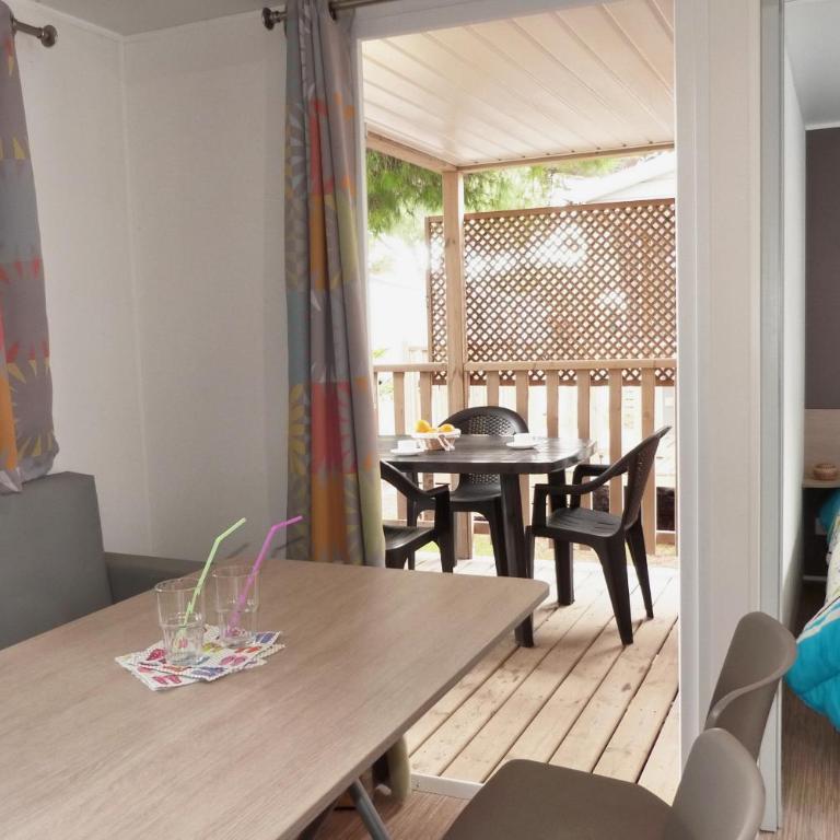 Camping La Bergerie Plage - Mobile Home - 5