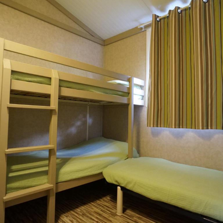 Camping Dal Pino - Bungalow con 2 Camere da Letto - 2