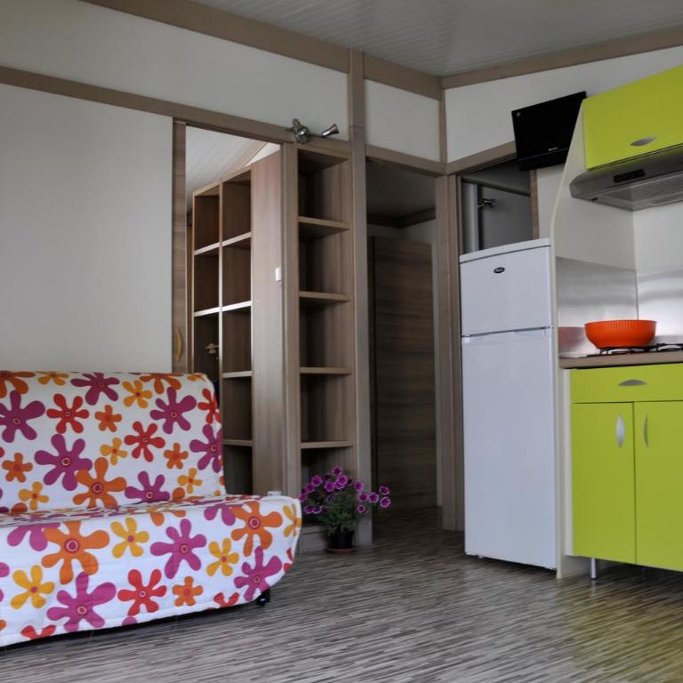 Camping Dal Pino - Bungalow con 2 Camere da Letto - 4