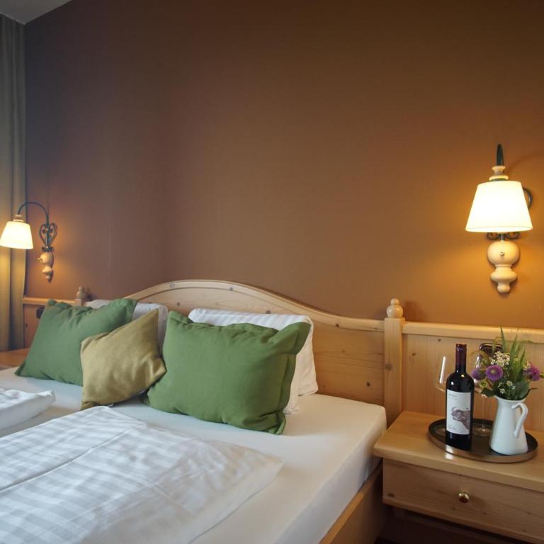 Mahorko Wein Wellness Wasserbüffel - Panorama Doppelzimmer mit Bergblick - 6