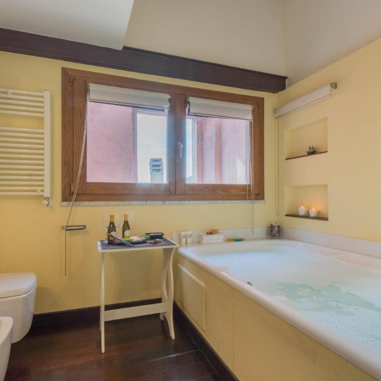 Romantic Suite Canelles - Appartamento Superior - 27