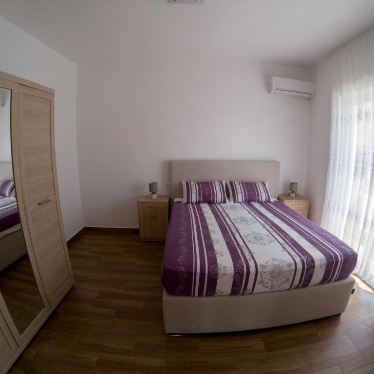 Queen Apartments & Rooms - Two-Bedroom Apartment - 1