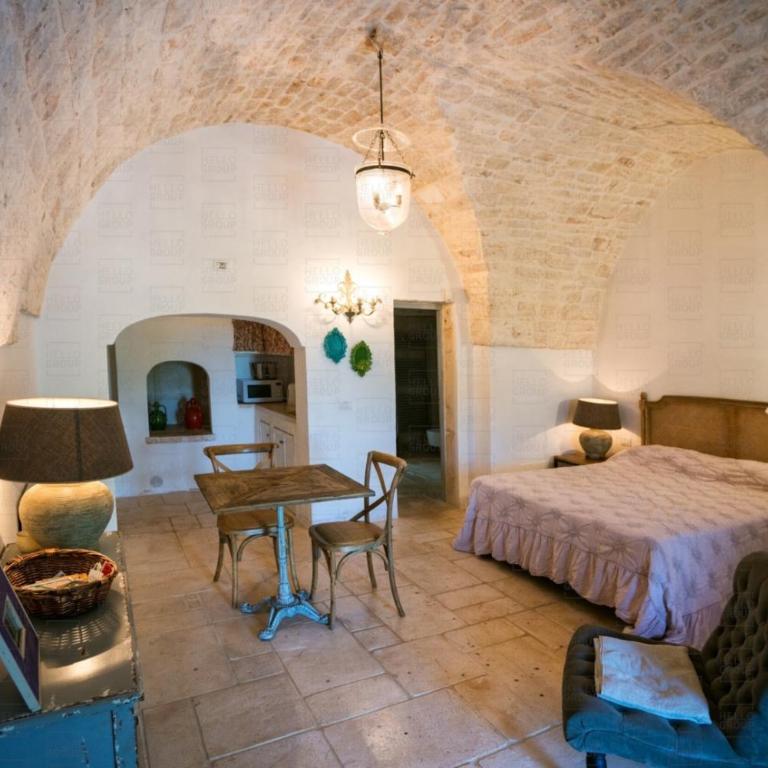 HelloAPULIA - Charming Apartments at Authentic Masseria Pepenofio - Appartamento con Vista Piscina - 4